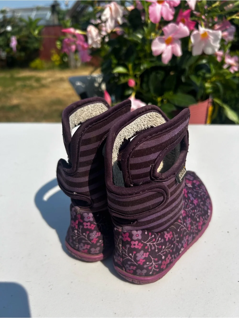 Bogs Kids baby Girl’s Plum/Pink Floral Waterproof Boots Size 7